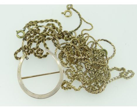 14K YELLOW GOLD AND ENAMEL HORSESHOE BAR BROOCH together with yellow metal fine chains.