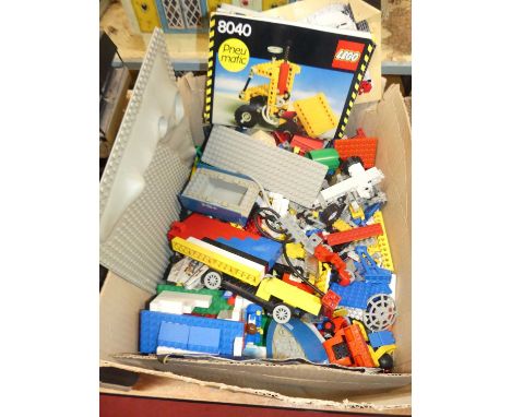 A box of mixed vintage Lego