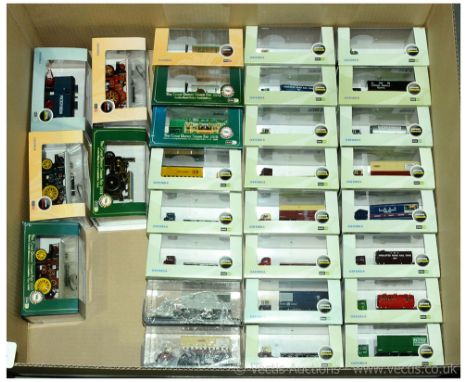 Oxford Diecast OO Gauge 1/76th scale 21 x various Scammell Mechanical Horse &amp; Trailer both pre &amp; post-war examples in