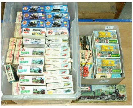 Group of 1/72nd &amp; 1/76th OO Gauge Scale plastic kits (much duplication) including Keil Kraft 5 x 1915 Dennis Fire Engine;
