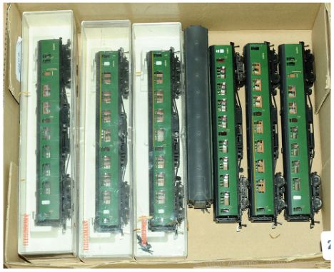 Fleischmann HO Gauge Scale group of BR (SR) green Bulleid Bogie Coaches. 3 x 1st/2nd Class, 3 x 2nd Class (one with incorrect