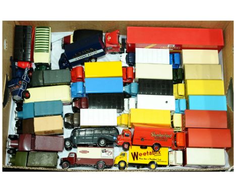 Corgi Classics an unboxed group of Commercials including Scammell Recovery Tractor "Pickfords"; DAF Articulated Truck and Tra