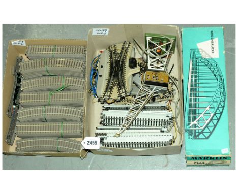 Marklin HO Gauge Scale 7163 Girder Bridge - Good in Poor incomplete &amp; tape repaired box; 7051 Operating Goods Yard Crane 