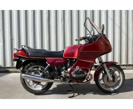 1986 BMW R80RT, 798 cc. Registration number D856 YLR. frame number 6472681. Engine number 6472681. BMW's first 'R80' model wa