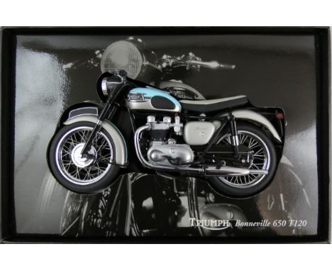Minichamps scale 1;12 die cast motorcycle; Triumph Bonneville 650 T120, box.