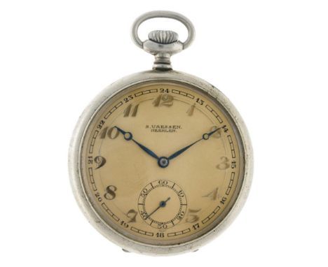 Case: steel - manual winding - condition: good - diameter: 50 mm - plexiglass - ref: 255549 - Remova movement - small scratch