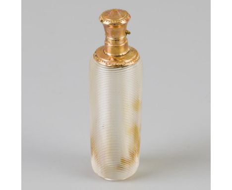 Cylindrical model made of wire glass, with gold frame and cap. With original silver stopper. Netherlands, 20th century, hallm