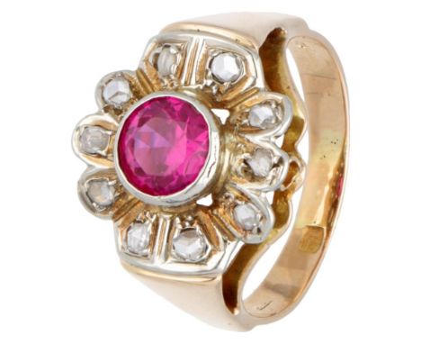Hallmarks: 750. Ruby and diamonds set in a white gold setting. In very good condition. Ring size: 17 mm / 53.5 mm. Weight: 4.