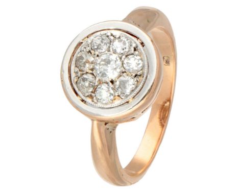 Hallmarks: 585. Set with 7 old European cut (and one single cut) diamonds of approx. 0.33 ct. in total (SI-P / G-H, including