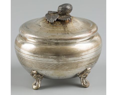 Oval model with engraved decorations and soldered stylized acorn on top. Standing on brazed-on feet. 20th century, hallmarks: