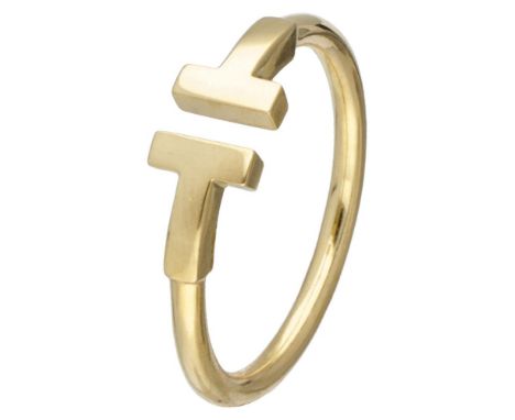 From the Tiffany T collection. Hallmarks: 750, © T &amp; Co. AU750. In good condition. Ring size: 17.5 mm / 55 mm. Weight: 3.