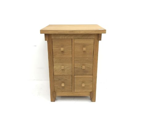 Small light oak chest, six drawers, stile supports Dimensions: Height:&nbsp;70cm&nbsp; Length/Width:&nbsp;53cm&nbsp; Depth/Di