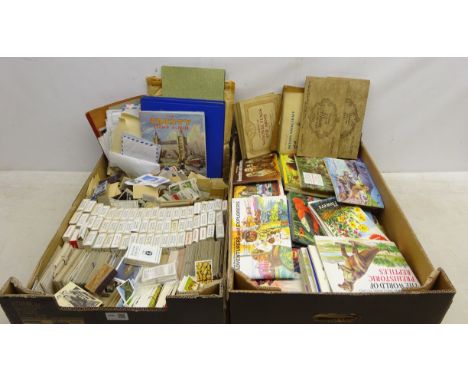 Cigarette card in folders, packets and loose including Wills, Senior Service Cigarettes, Turf etc, various tea and other coll