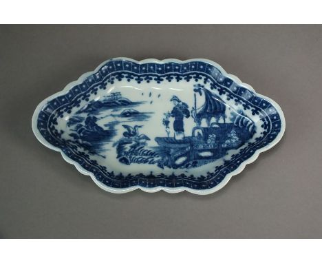 A Caughley porcelain blue and white spoon rest, circa 1780-85, transfer-printed in the Pleasure Boat pattern between a cell d