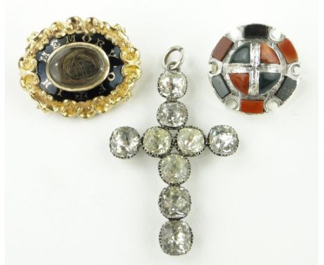 3 pieces of 19th century jewellery,
comprising small Scottish bloodstone and agate brooch, French silver and paste set cross 