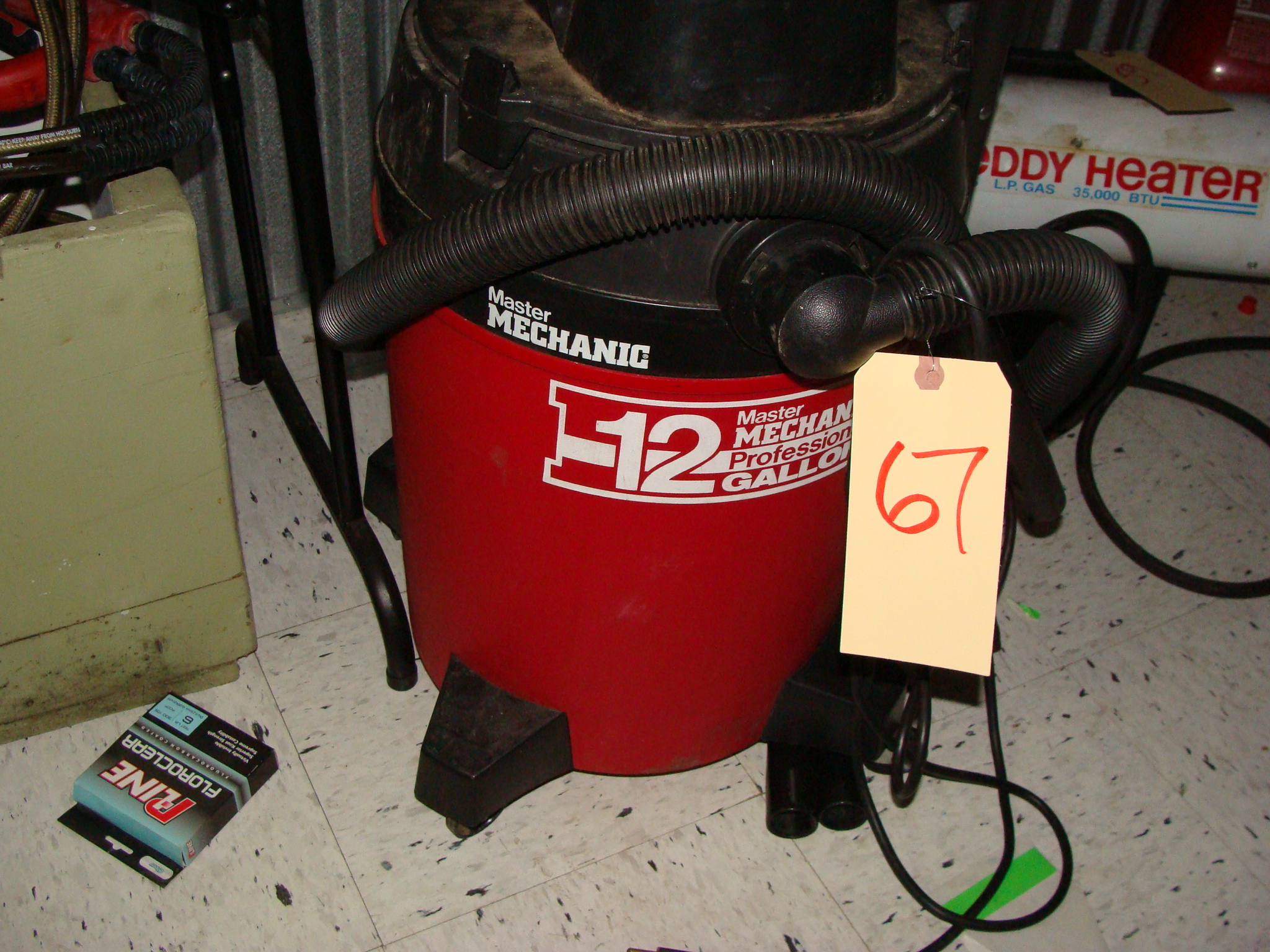 Master Mechanic 12 gallon Shop Vac