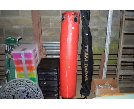 An AA star punch bag and bracket