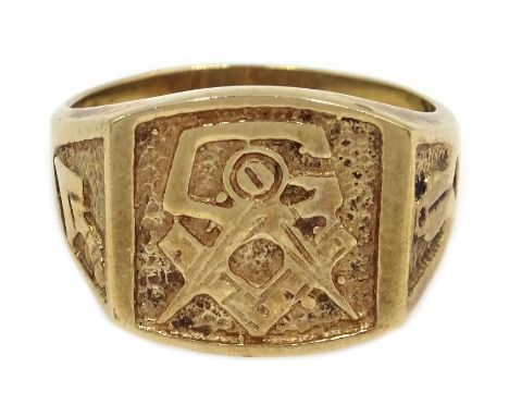 Freemason gold square and compass ring, hallmarked 9ct  Condition Report Approx 4gm, size LClick here for further images, con