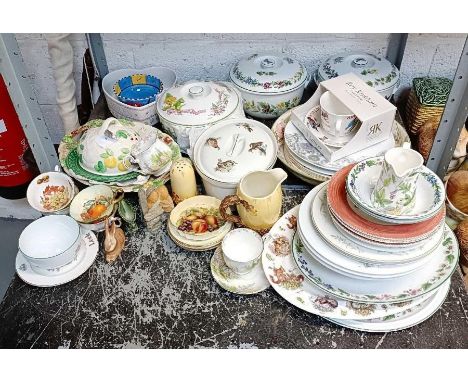 Ceramics to include Hollohaza, Royal Worcester &amp; others