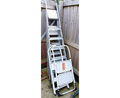 2 aluminium step ladders plus 2 others