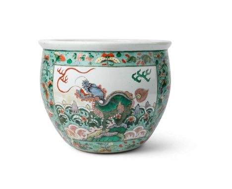 FAMILLE VERTE 'QILIN' BASIN 19TH-20TH CENTURY  十九至二十世紀 綠彩開光麒麟海水紋卷缸 of the tapered body with everted rim, painted on the exter