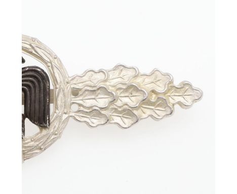 A day fighter clasp with winged arrow to the centre with oak leaves to either side, not marked, with broad flat horizontal pi