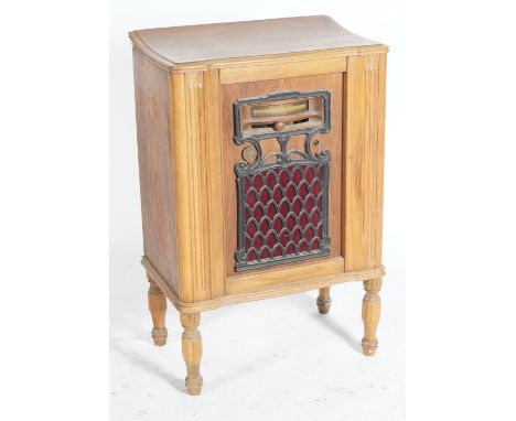 ‘VICTOR RADIO MODEL R-35’ A WALNUT CASED AMERICAN WIRELESS VALVE RADIO63cm wide; 95cm high