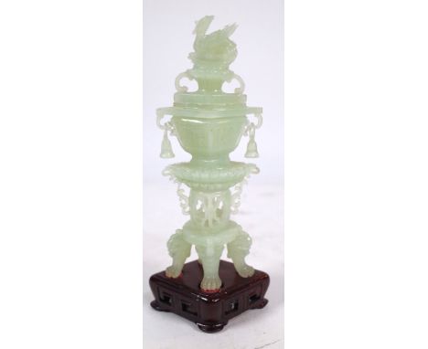 A MODERN CHINESE JADE VASE AND COVER, CONTAINED IN A SILK BOX.