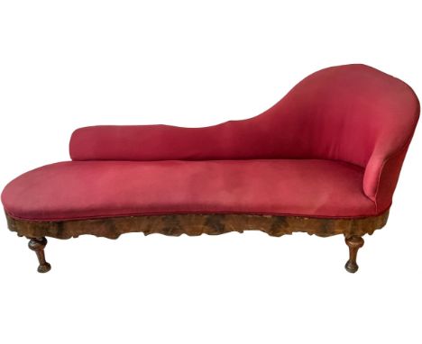 Small sofa dormouse in mahogany, nineteenth century. 218x50 cm.