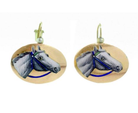 12K gold earrings with enamel depicting a horse's head. Gr 3.5