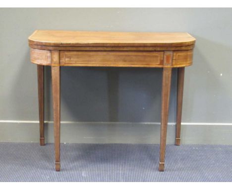 A George III inlaid mahogany card table on square tapered legs 72 x 92 x 45cm