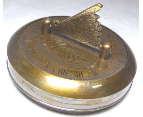 BRASS SUNDIAL. Brass Gilbert sundial dia: 7.5 cm