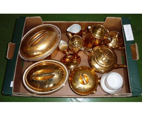 A collection of Worcester dinner ware