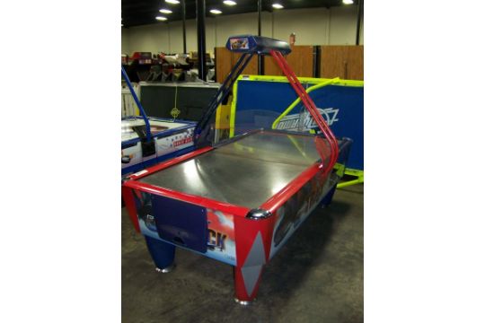 Air Hockey Table Fast Track W Overhead Ice Item Is In Used