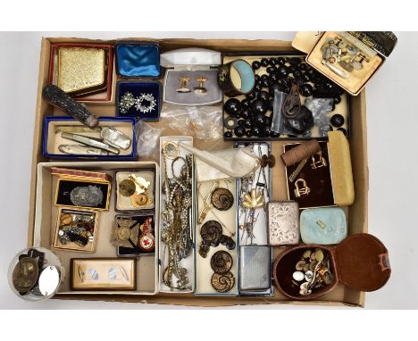 A BOX OF ASSORTED ITEMS, to include a small tray of AF jet beads and links, a carved circular jet brooch, brooches, stick pin