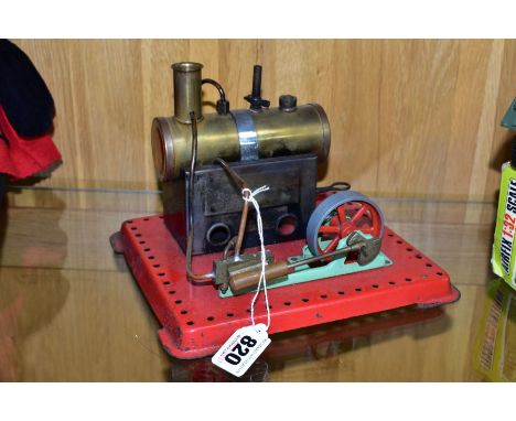 AN UNBOXED MAMOD LIVE STEAM ENGINE, No. SE2, not tested, has been fired up, some paint loss and wear, with burner tray