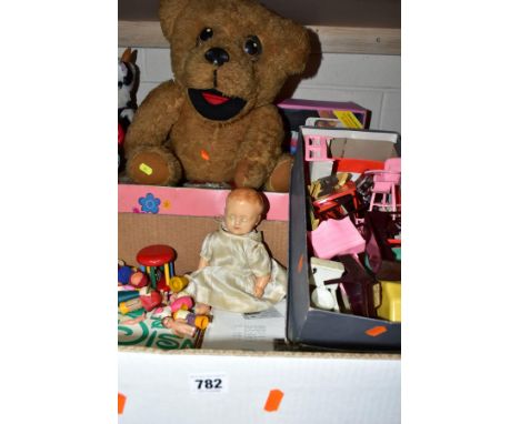 A BOXED PALITOY TINY TEARS DOLL, No. 32012, doll appears complete and in fairly good condition and complete with dummy and fe