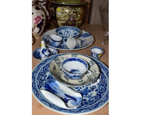 A GROUP OF TWELVE PIECES OF LATE 18TH AND 20TH CENTURY ORIENTAL CERAMICS, mostly blue and white, including a late 18th Centur