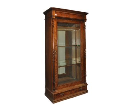 A good 19th century country pitch pine French kitchen armoire display dresser. The cabinet with pediment top over large singl