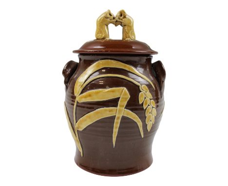 A David Cleverly Studio ceramic lidded vase, having a typical pair of mice atop the lid and sprigged wheat decoration, 23 cm[