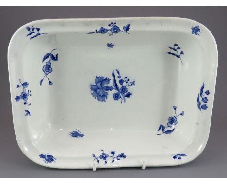 An early nineteenth century blue and white transfer-printed Spode two-handled Chantilly Sprig pattern dish, c. 1825. It is ma