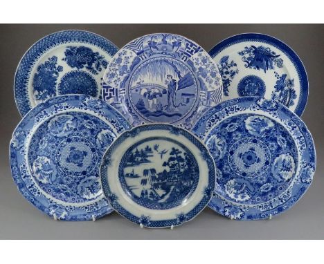 A group of early nineteenth century blue and white transfer-printed plates, c. 1825. To include: a Spode Lange Lijsen plate, 