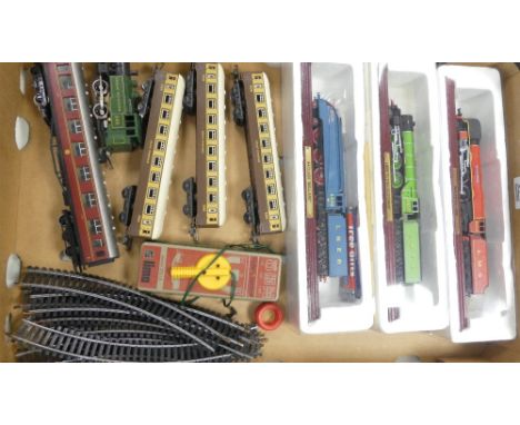 A collection of model trains to include Duchess LMS, Lner Flying Scotsman, A4 Class Mallard, Lima Italy Great Western 5016 ca