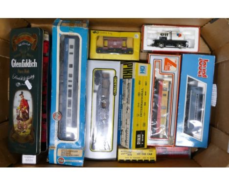 Selection of Lima and Airfix OO Gauge Freight and Passenger Carriages to include 'Mobile Crane' and 'Inter City' amongst othe