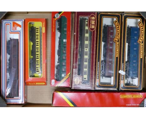 Selection of Hornby, Lima and Mainline OO Gauge Carriages to include 'Royal Mail' and 'Blue Parcel' amongst others. Unchecked
