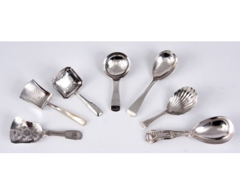 A COLLECTION OF SEVEN SILVER CADDY SPOONS 