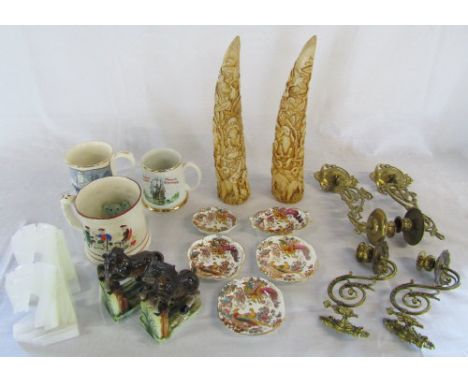 2 carved resin tusks, brass piano sconces, onyx and ceramic horse bookends, Royal Crown Derby 'Old Avesbury' dishes & tankard