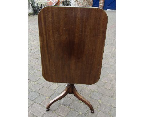 Tilt top tripod table