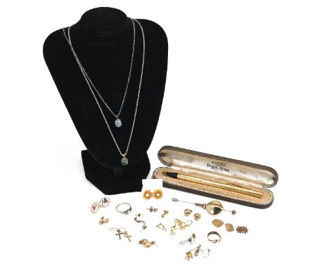 An 18ct gold and diamond ring, 1.78 grams, along with a Waterman pencil and gold coloured jewellery&nbsp;