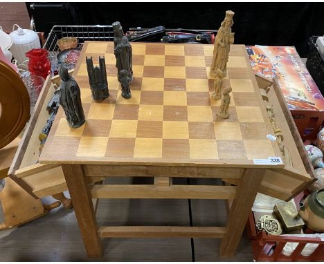 TABLE CHESS SET